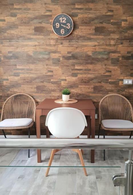 Jos'S House. Thai Loft 50Mt To La Carihuela Beach توريمولينوس المظهر الخارجي الصورة