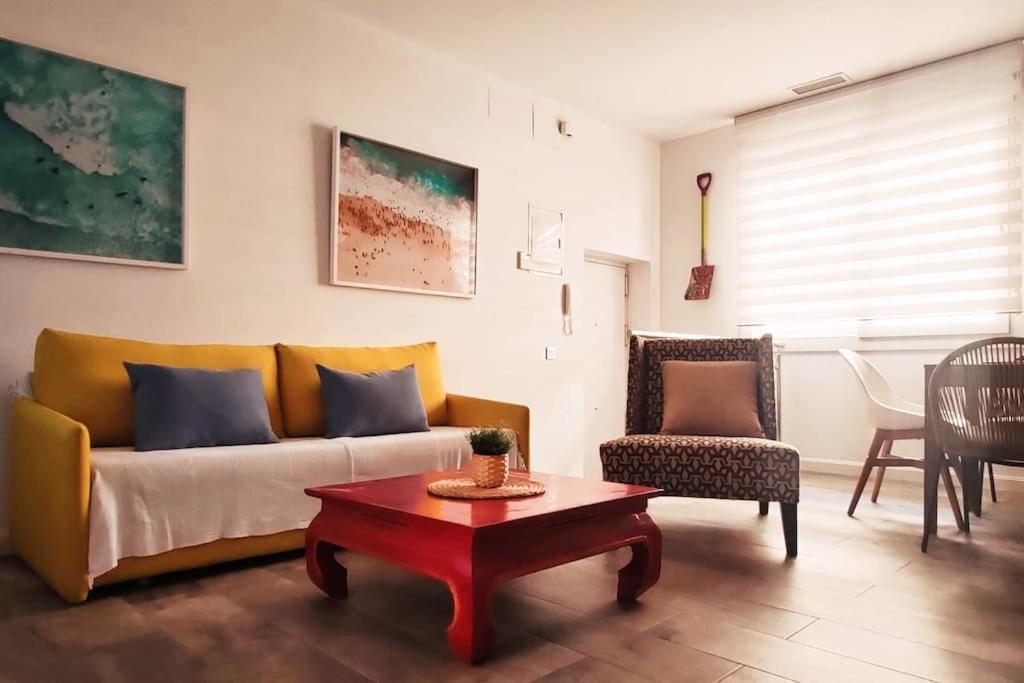 Jos'S House. Thai Loft 50Mt To La Carihuela Beach توريمولينوس المظهر الخارجي الصورة